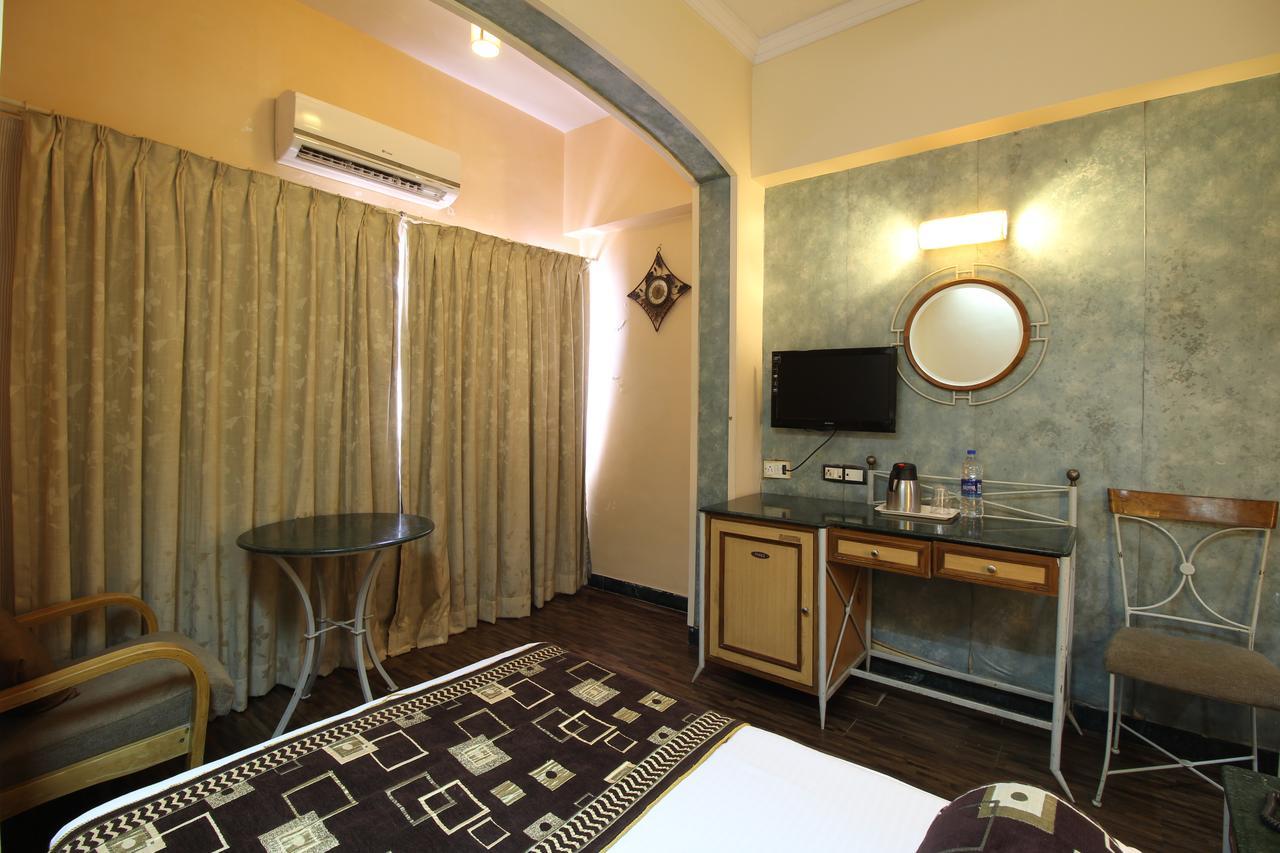 דמאן Hotel Gurukripa מראה חיצוני תמונה