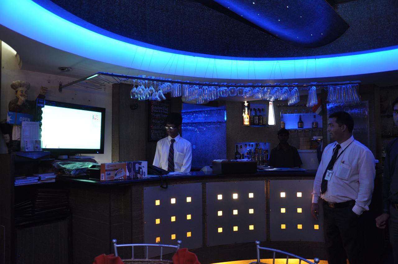 דמאן Hotel Gurukripa מראה חיצוני תמונה
