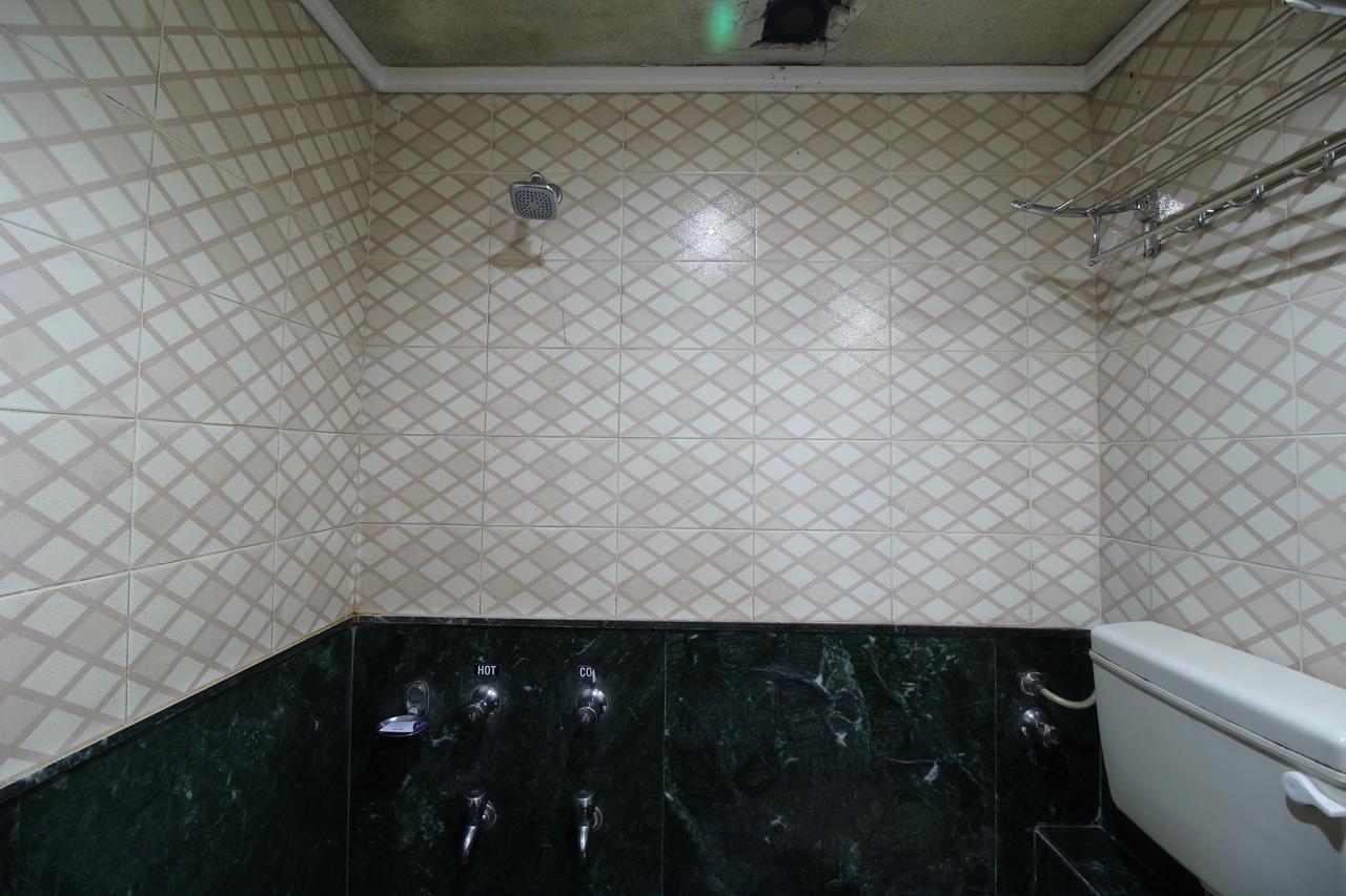 דמאן Hotel Gurukripa מראה חיצוני תמונה